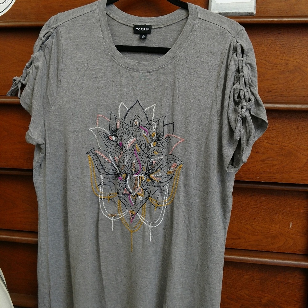Torrid Lotus Top